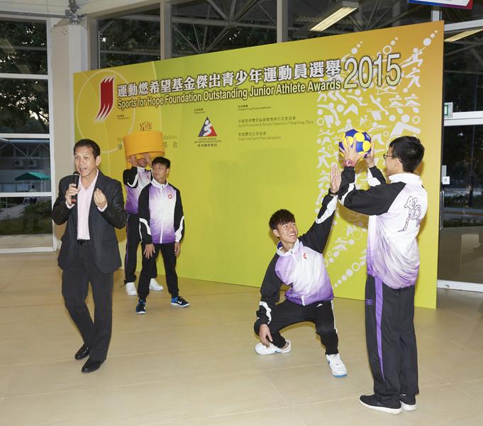<p>香港青年（19歲以下）合球隊即場示範合球技術，令在場嘉賓眼界大開。</p>
