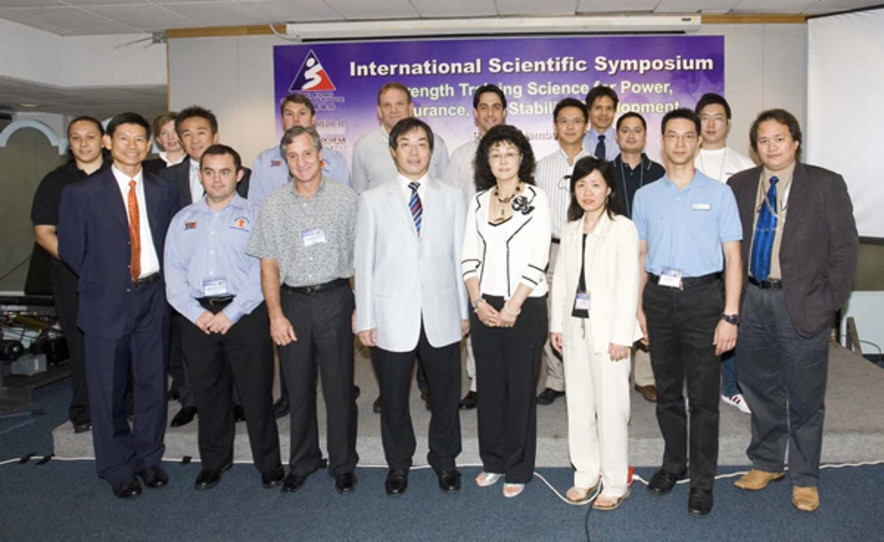 <p>Three officiating guests of the International Scientific Symposium: Professor Chan Kai-ming, Chairman of Elite Training and Athletes Affairs Committee of the HKSI (4<sup>th</sup> from left of front row), Mrs Vivien Fung Lau Chiang-chu, HKSI Board of Director (5<sup>th</sup> from left of front row) and Dr Chung Pak-kwong, HKSI Chief Executive (1<sup>st</sup> from left of front row) welcomed world-renowned sports professionals as speakers and thanked event sponsors for their support to the Symposium.</p>
