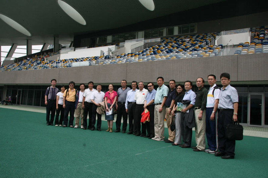 <p>The Delegation ended its trip with a tour to the Tseung Kwan O Sports Ground which will be the competition venue for the 2009 East Asian Games.</p>
