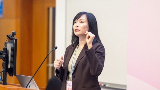 <strong>Prof Sit Hui-ping Cindy&nbsp;</strong>from The Chinese