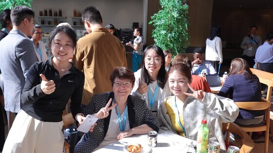 Coffee break

&nbsp;