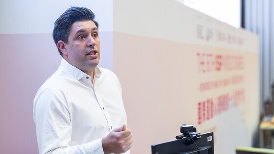 <strong>Prof Stewart Vella</strong> from University of Wollongong

&nbsp;