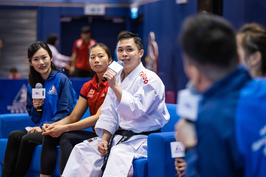 <p>Sports Demonstrations &amp; Meet with Athletes</p>
