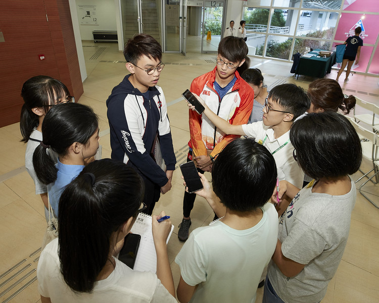 <p>The 1<sup>st</sup> quarter presentation ceremony of the Outstanding Junior Athlete Awards 2019 also offered an excellent opportunity for some secondary student reporters to explore their horizons.</p>
