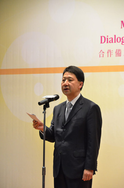 Delivering his welcome address, Mr Pang, Council Chairman of the Hong Kong Institute of Education (HKIEd), says that HKIEd believes in the vision of providing university education opportunities for Hong Kong elite athletes who devote the prime of their lives to strenuous training at the expense of their academic studies.