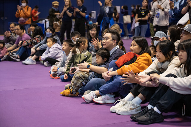 The HKSI Open Day 2024 featured a number of interactive activities for public, including sports tryouts, fitness challenges and elite athlete sports demonstrations and sharing sessions, increasing community understanding of elite sports development.