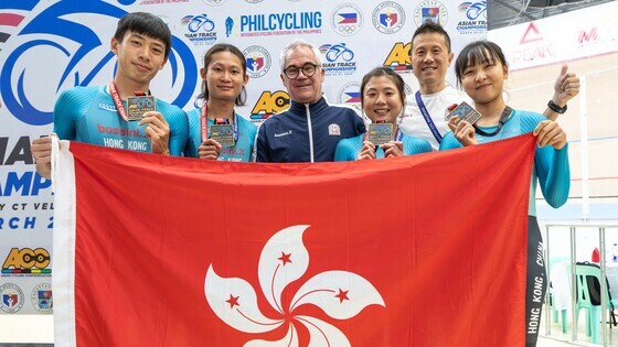 (1<sup>st&nbsp;</sup>and 2<sup>nd</sup>&nbsp;from left)&nbsp;Tso